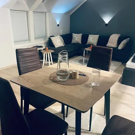 Leilighet A Bright And Furnished